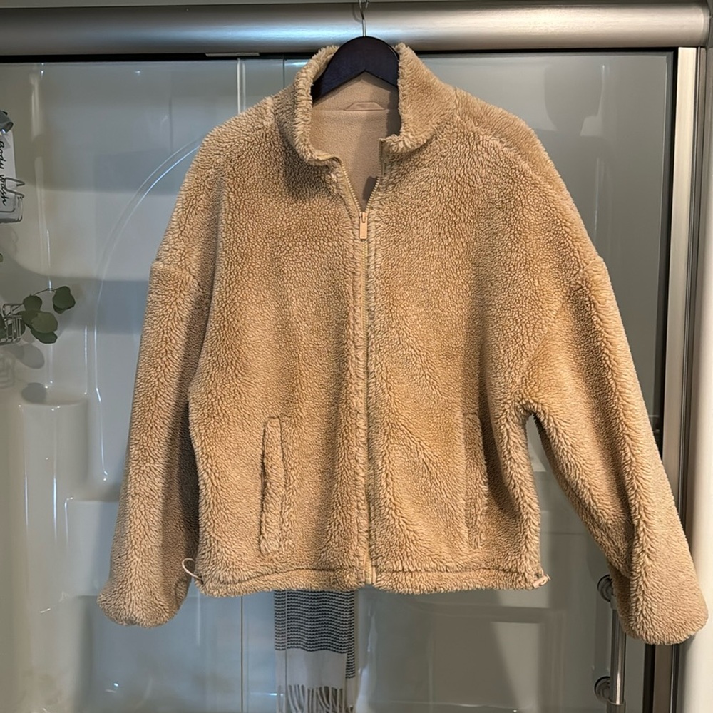 ALO light brown teddy bear jacket size medium